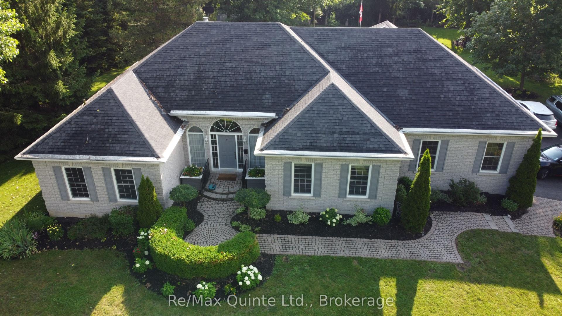 35 Penny Lane, Belleville — Detached for sale, photo 1