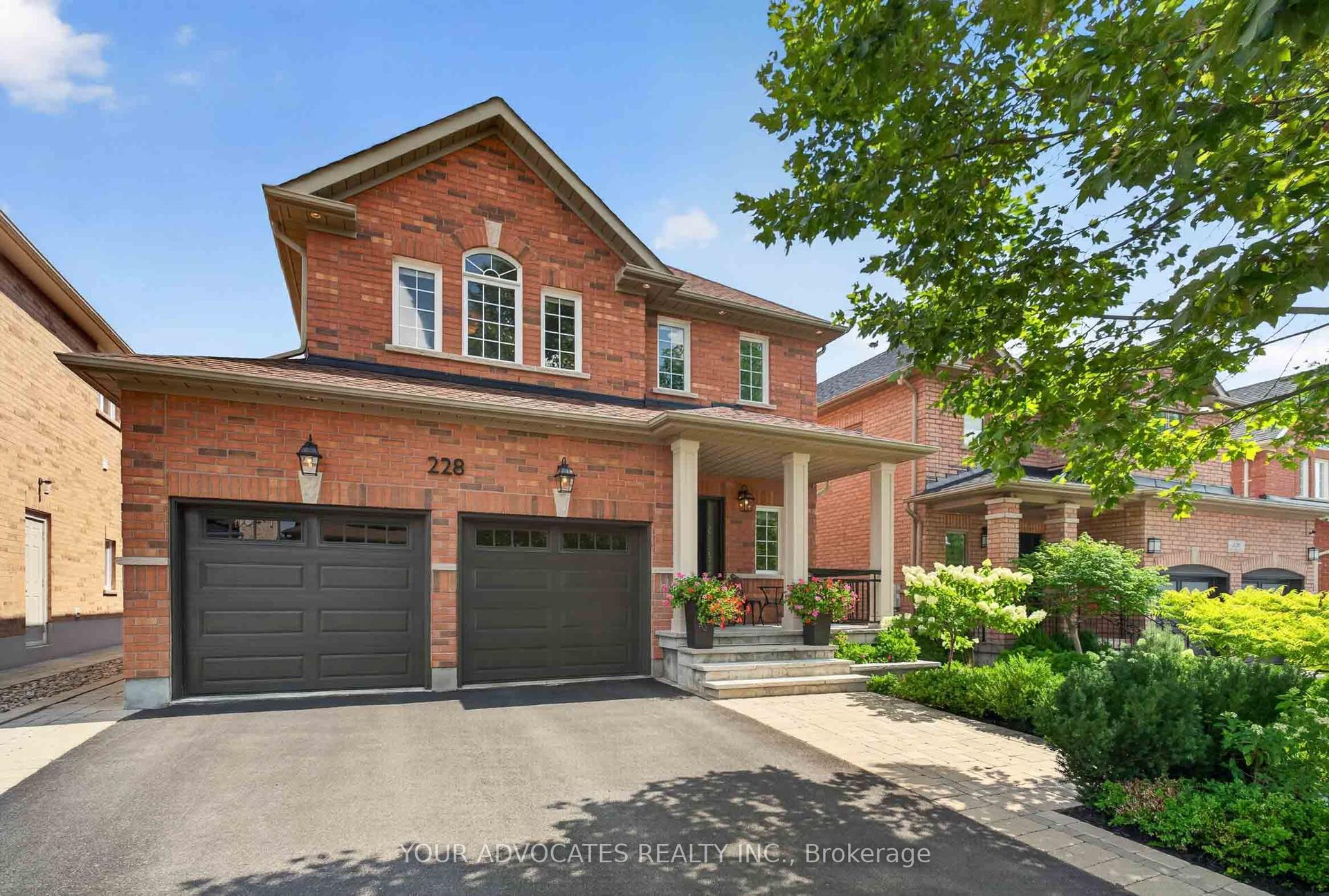 228 Twin Hills Acres, Vaughan — Detached for sale, photo 1