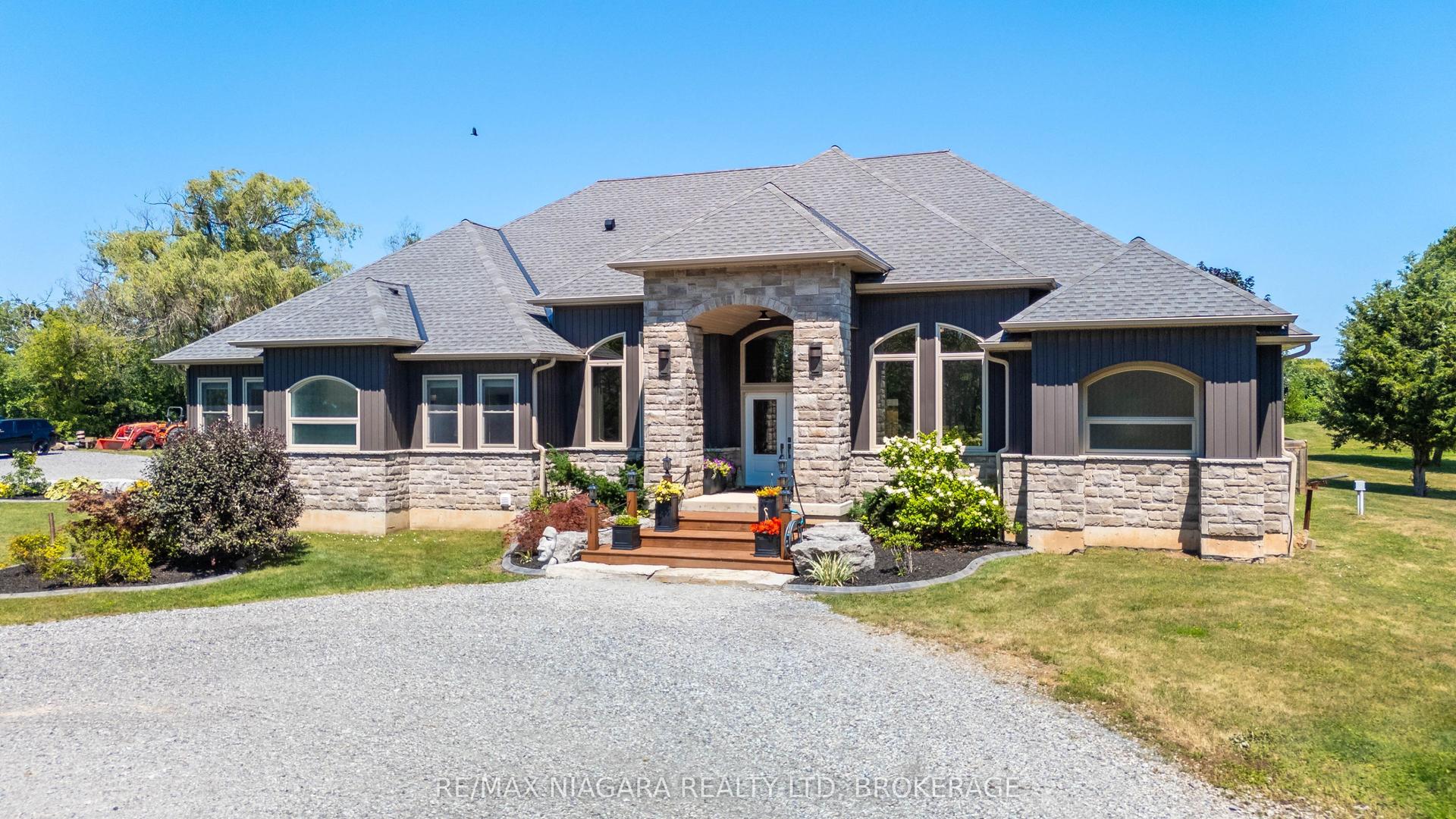 2439 Miller Road, Port Colborne — Detached for sale, photo 1
