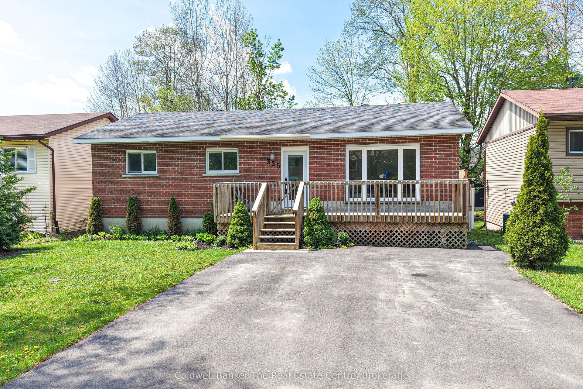 355 Louise Street — photo 1