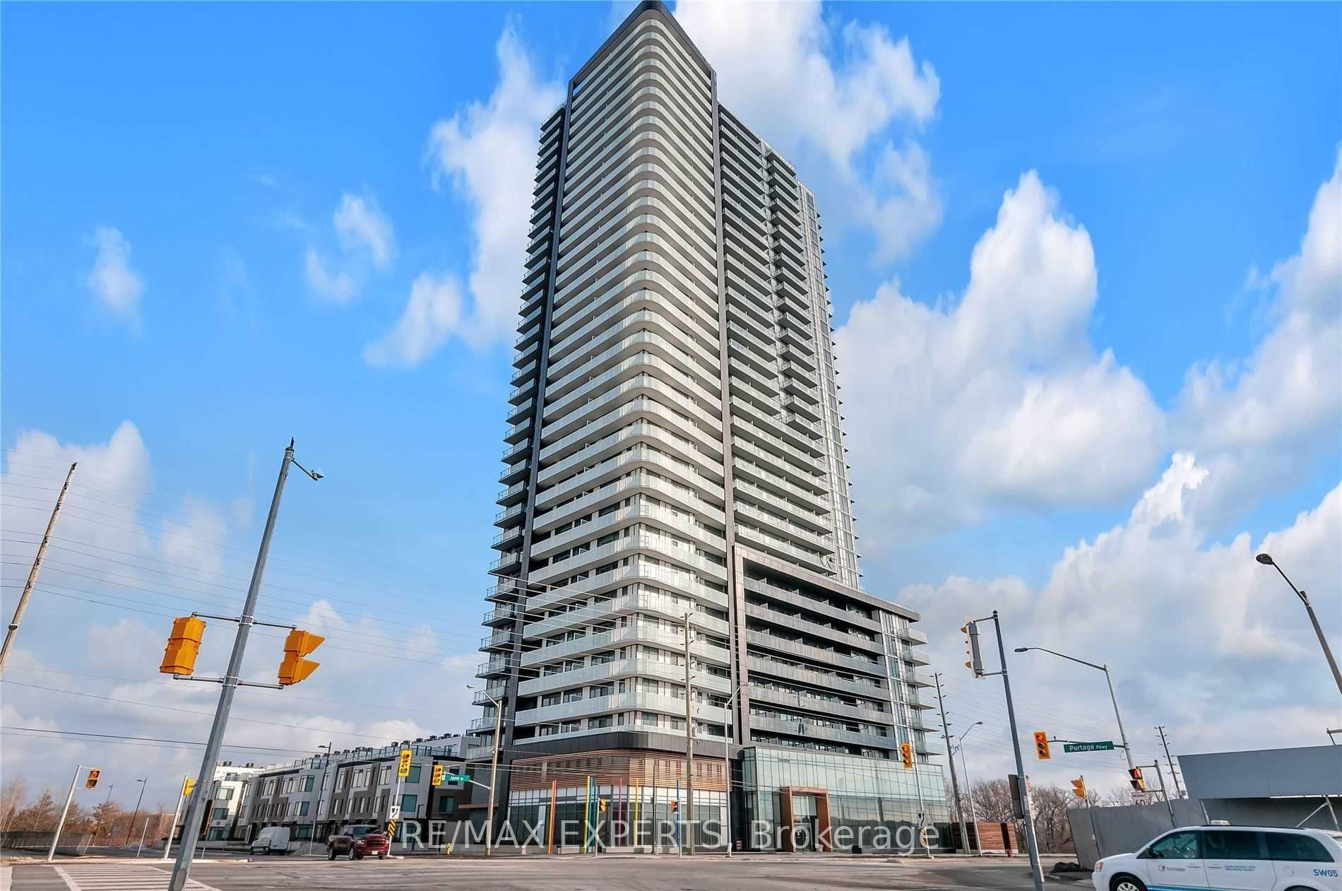 7895 Jane Street 214 #214 — photo 1