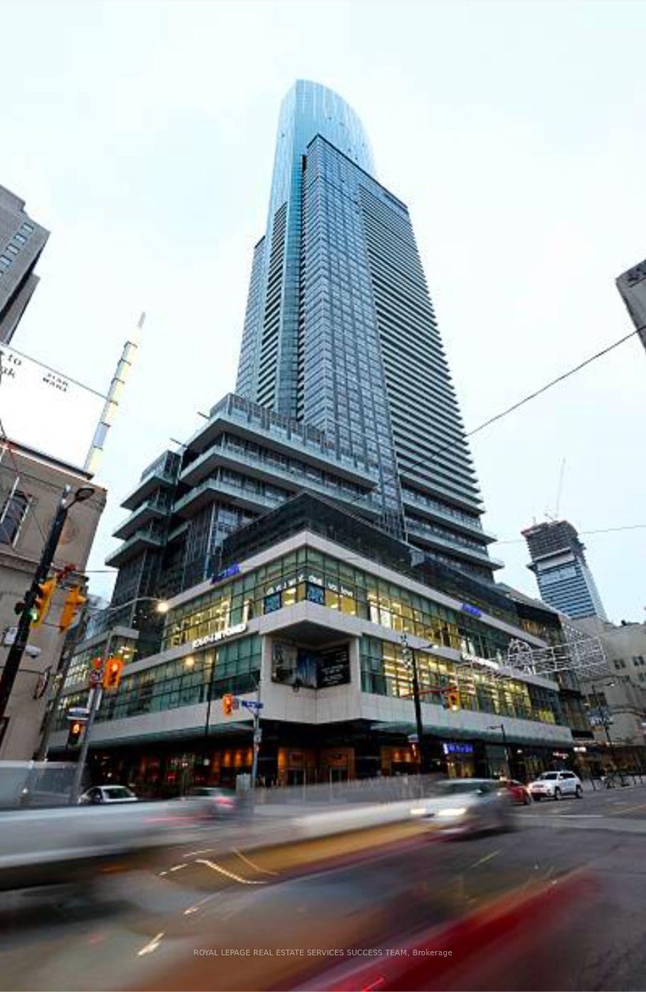 386 Yonge Street 2801 #2801, Toronto — Condo for lease, photo 1
