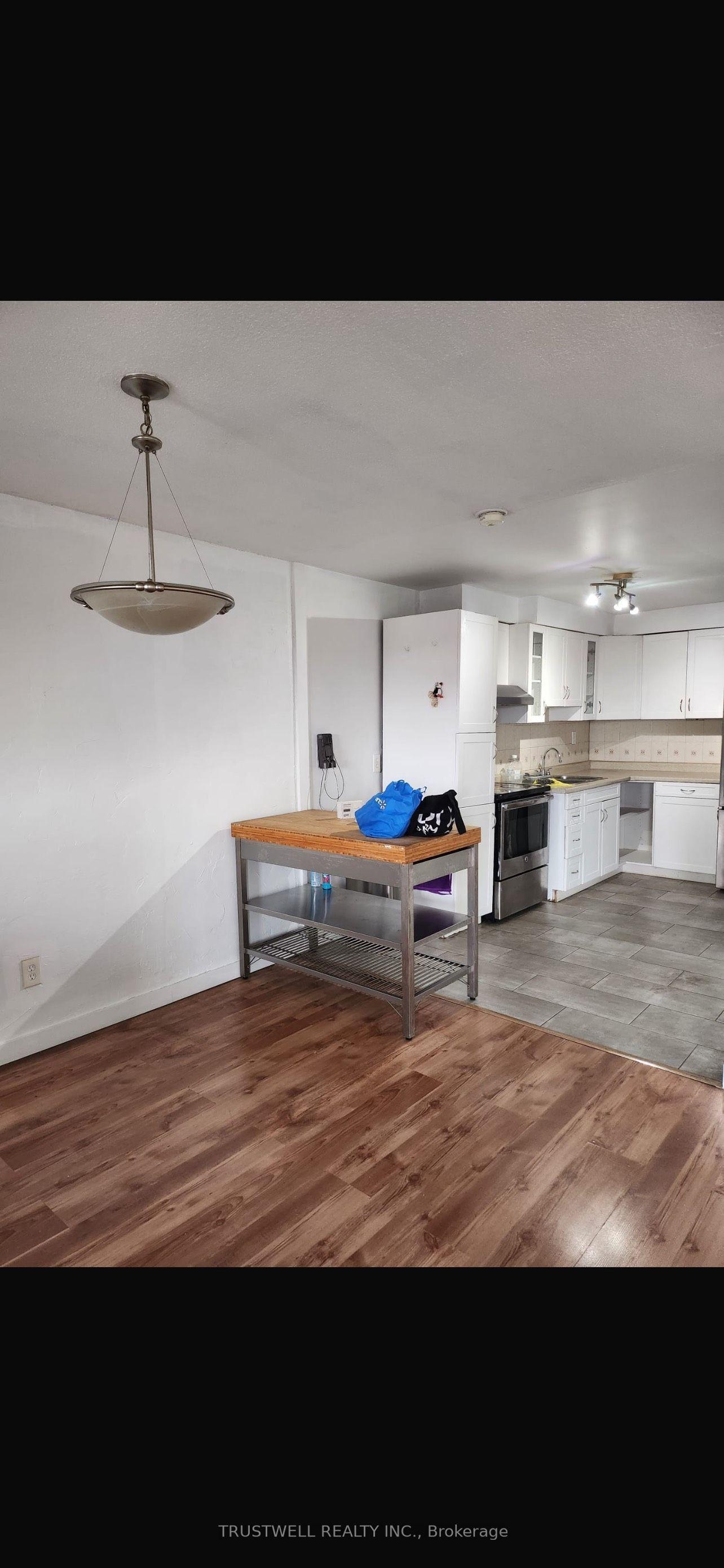 3040 Constitution Boulevard 105 #105, Mississauga — Condo Town for sale, photo 1