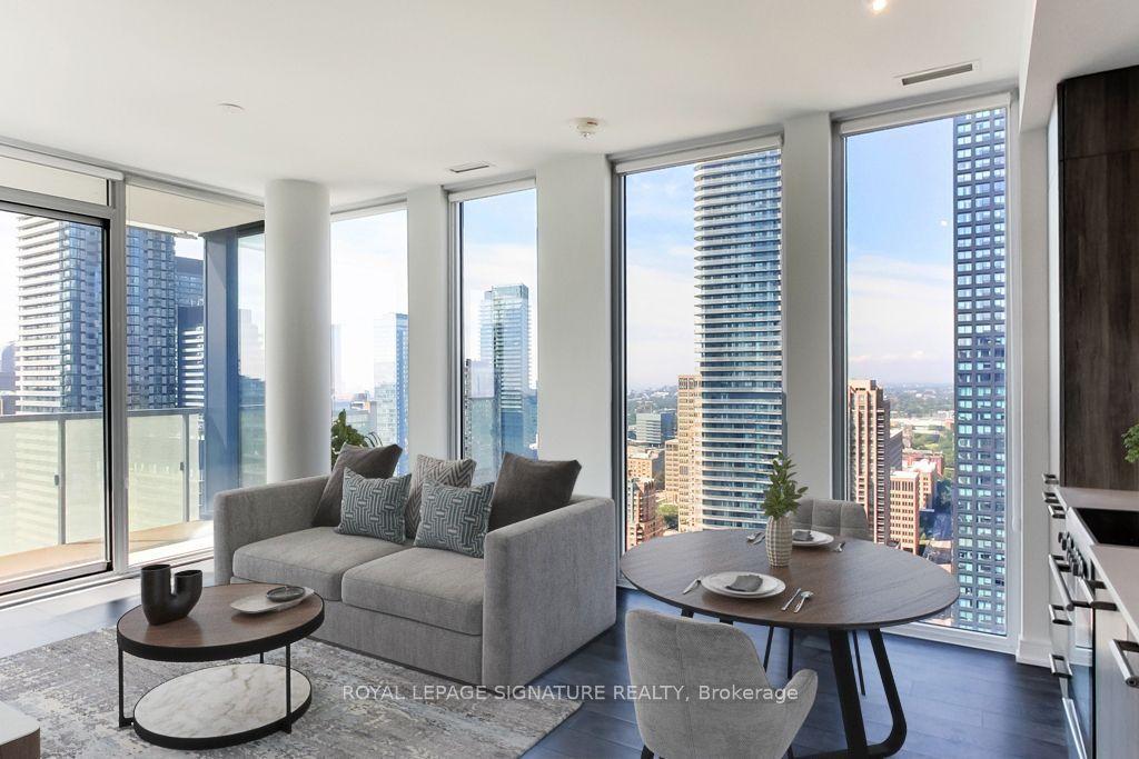 28 Wellesley Street E 3402 #3402, Toronto — Condo for lease, photo 1