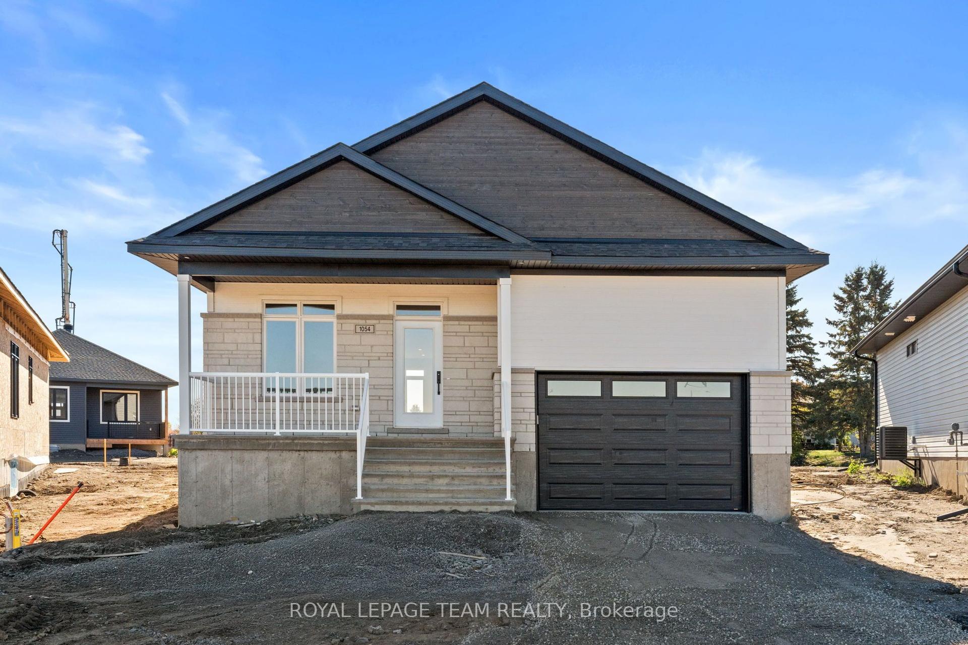 1054 Turner Drive — photo 1