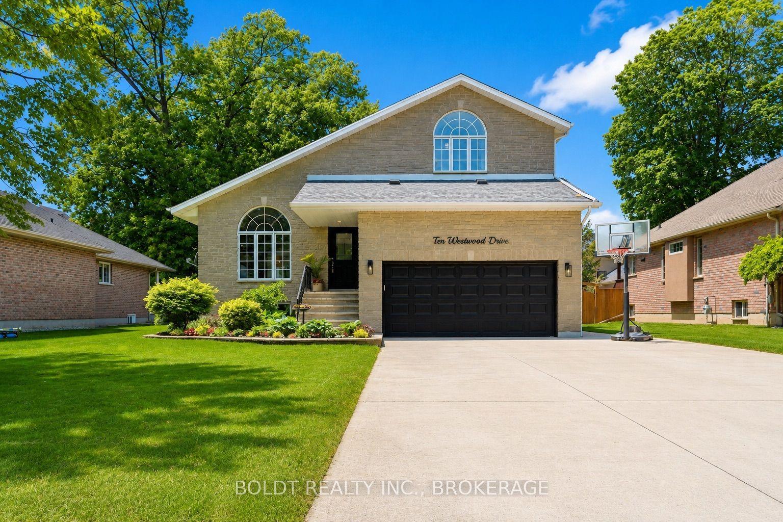 10 Westwood Drive, Port Colborne — Detached for sale, photo 1