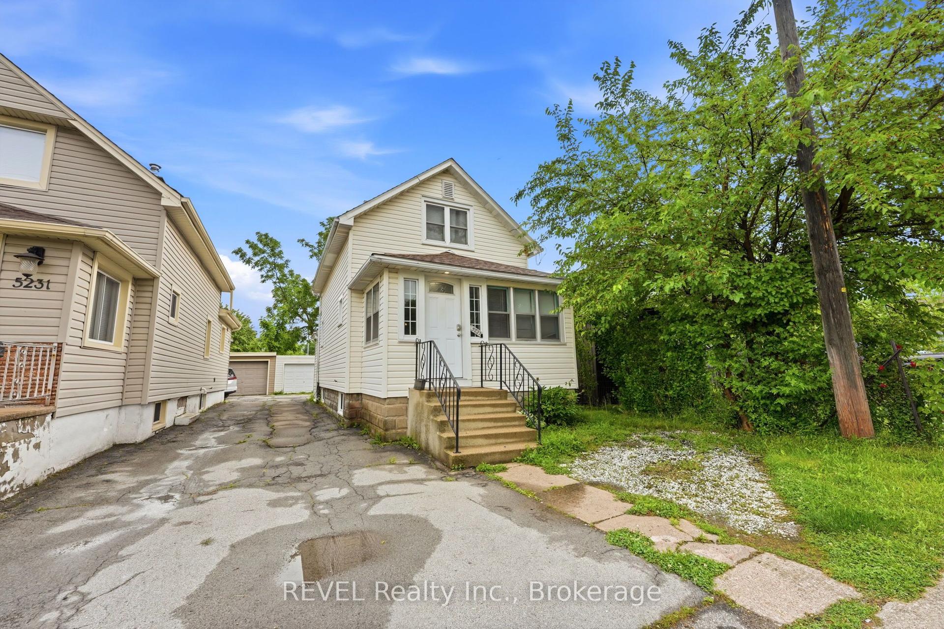 5227 Kitchener Street — photo 1