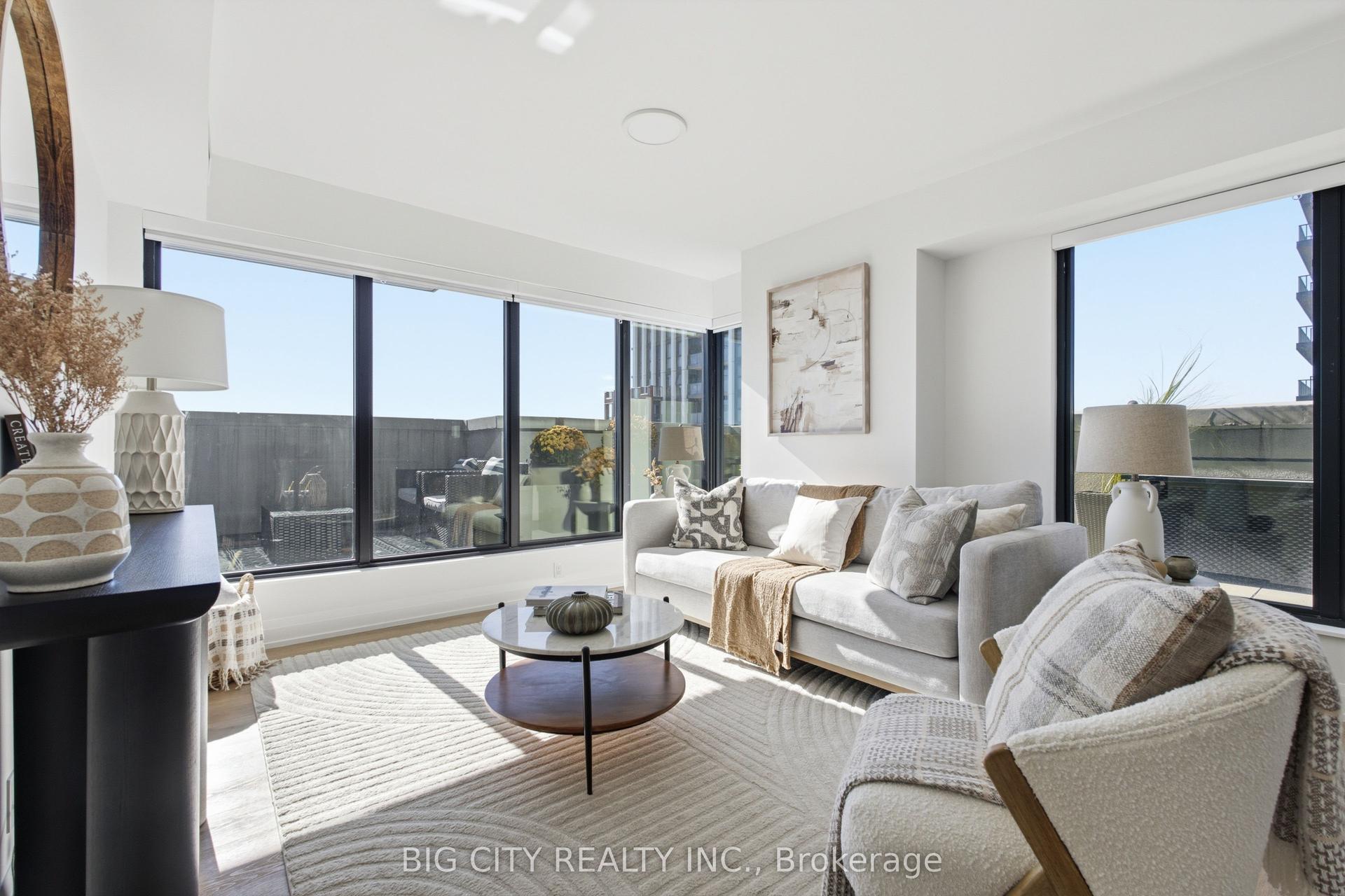 36 Brentcliffe Road 717 #717, Toronto — Condo for lease, photo 1