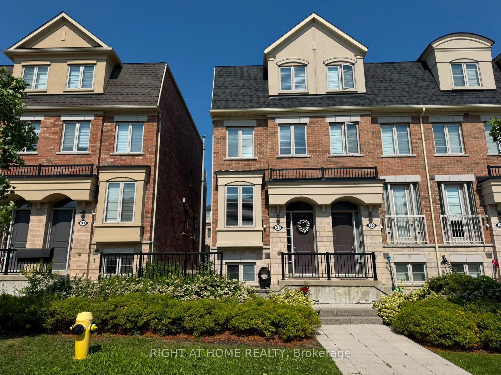 31 Edward Horton Crescent, Toronto — Townhouse for lease, photo 1