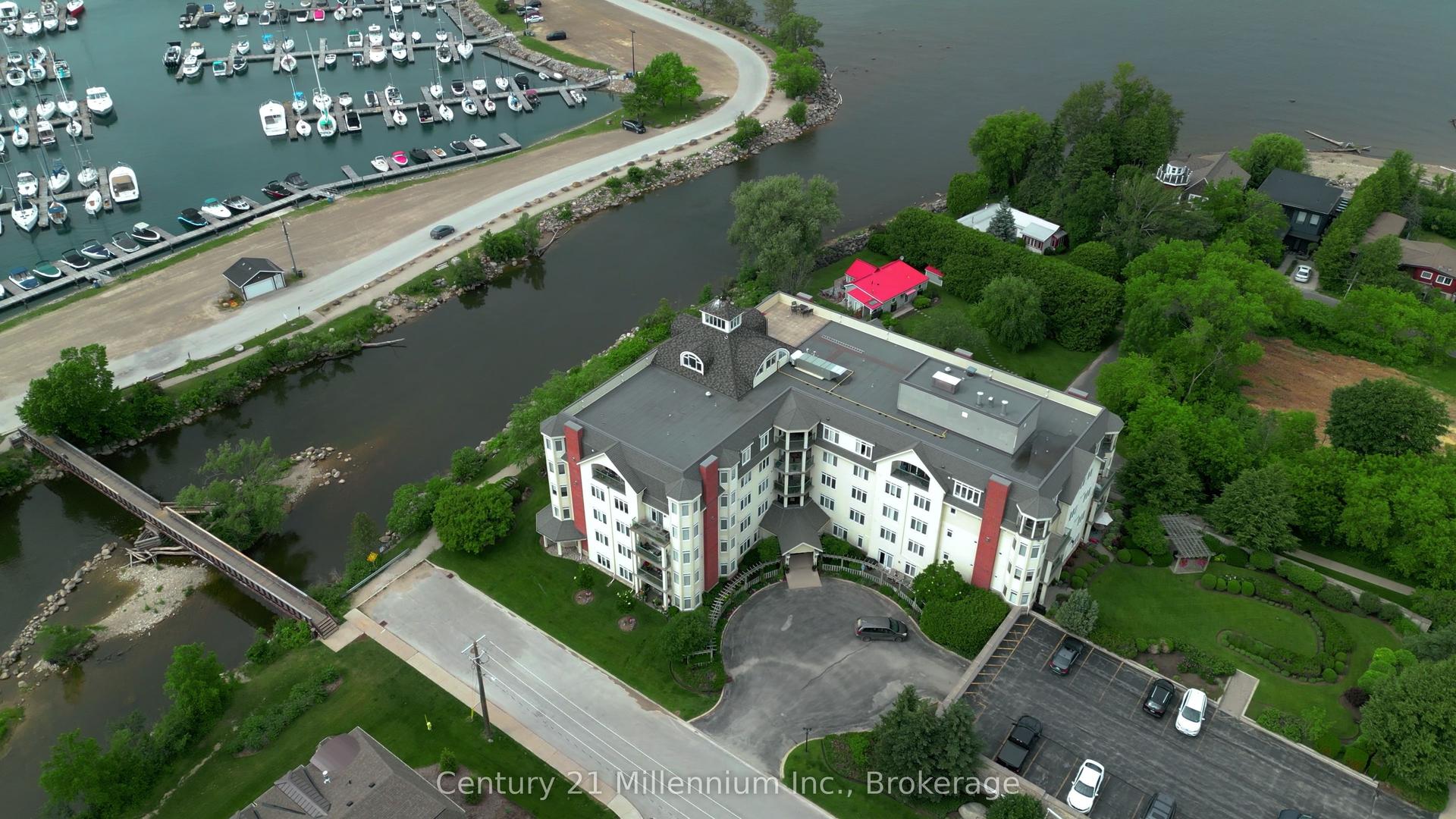 10 Bay Street E 407 #407, Blue Mountains — Condo for sale, photo 1