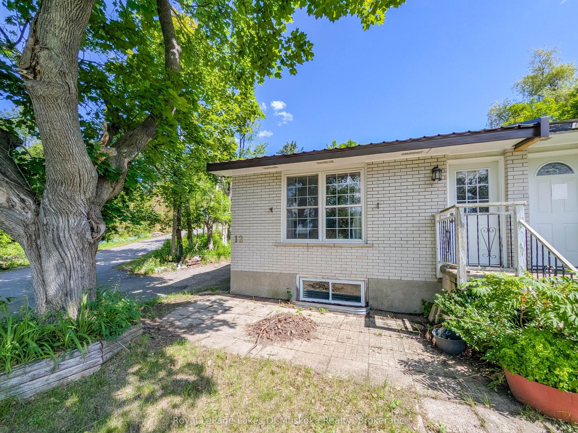 12 Valley Drive, Bracebridge — Semi-Detached for sale, photo 1