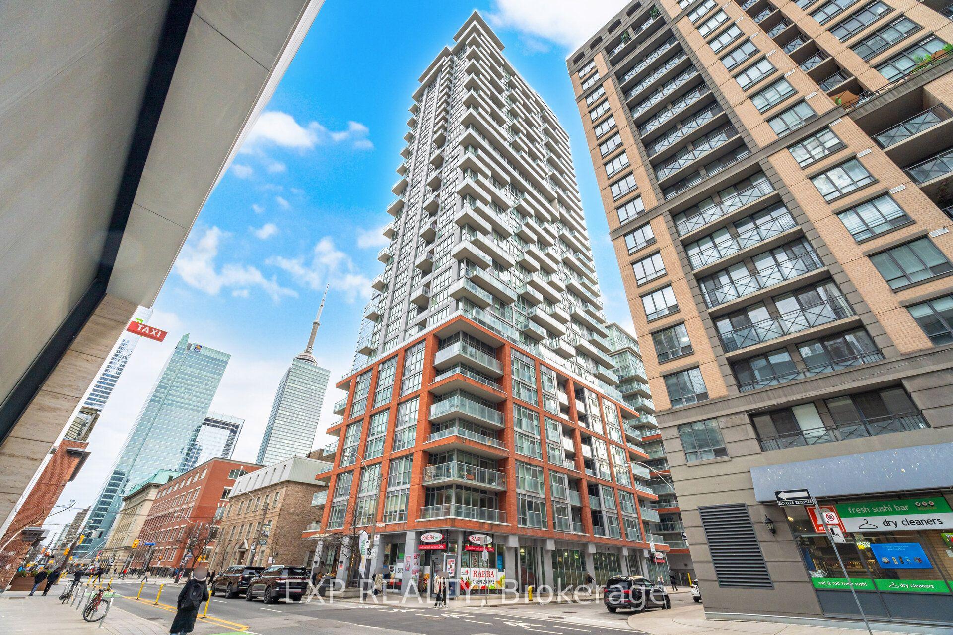 126 Simcoe Street 1907 #1907 — photo 1
