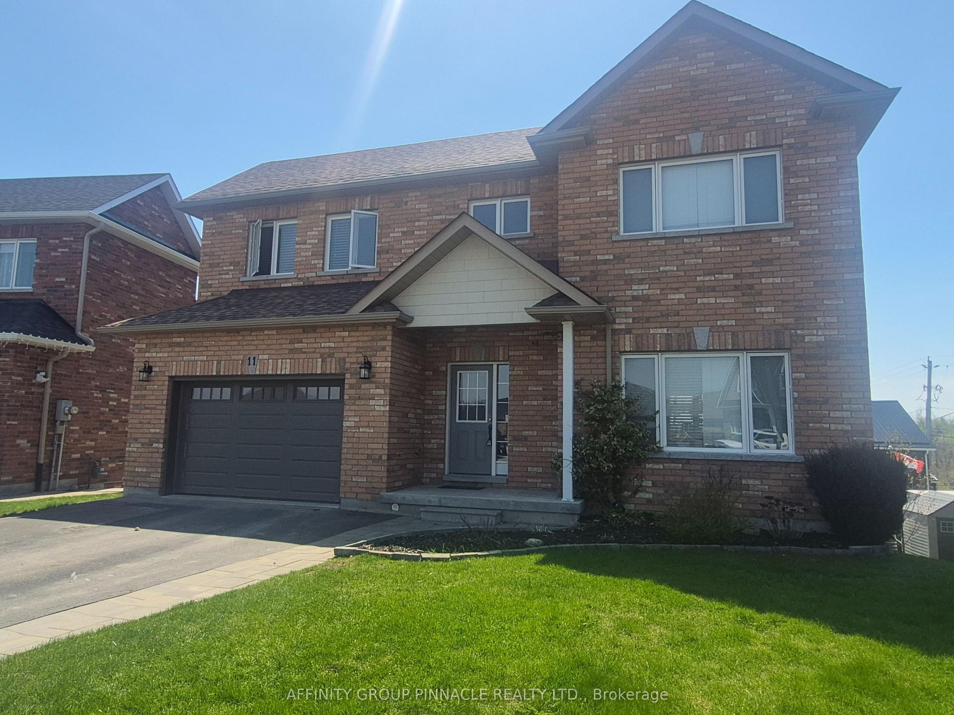 11 Moynes Court — photo 1