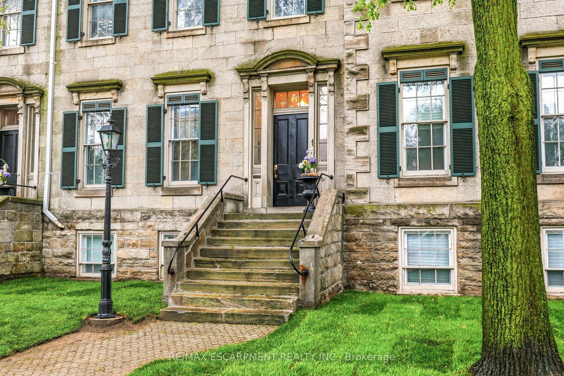 41 Duke Street 1 #1 — photo 1