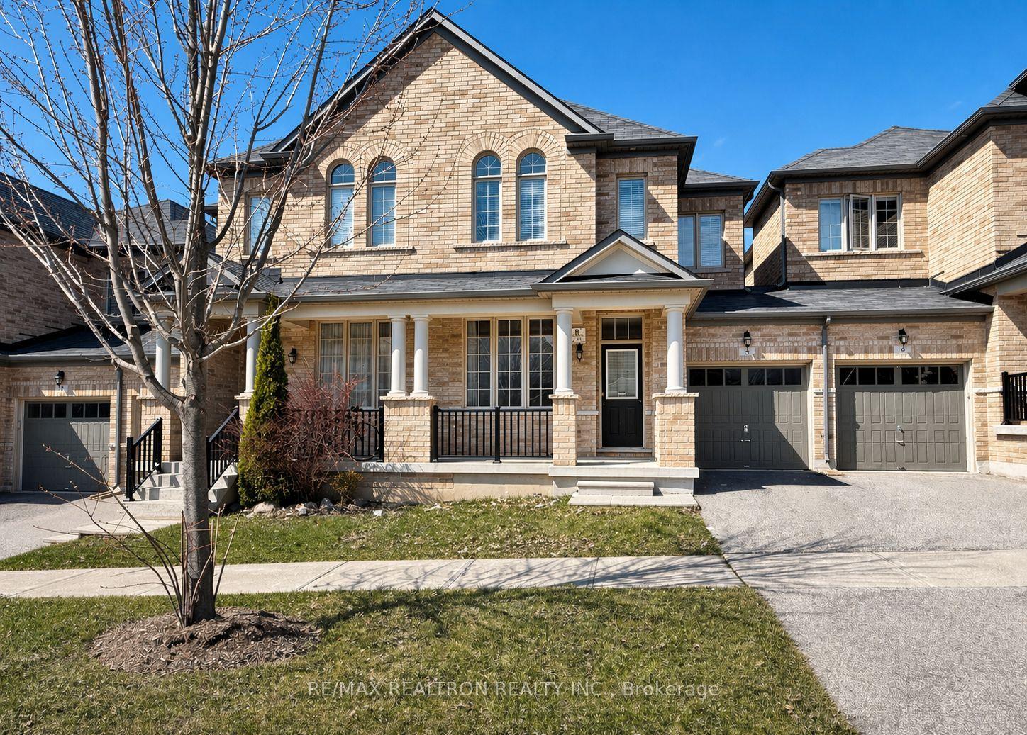 8 James Glover Drive — photo 1