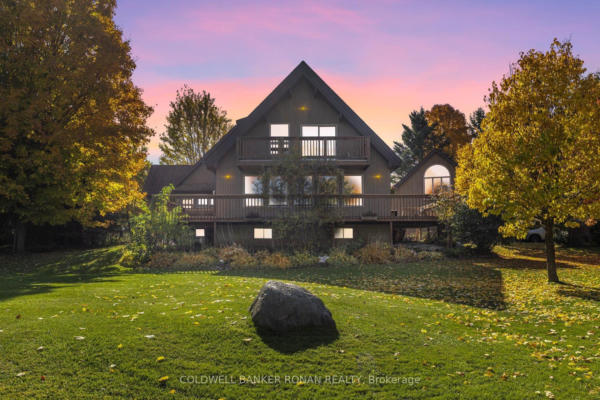 20 Mountainview Road — photo 1