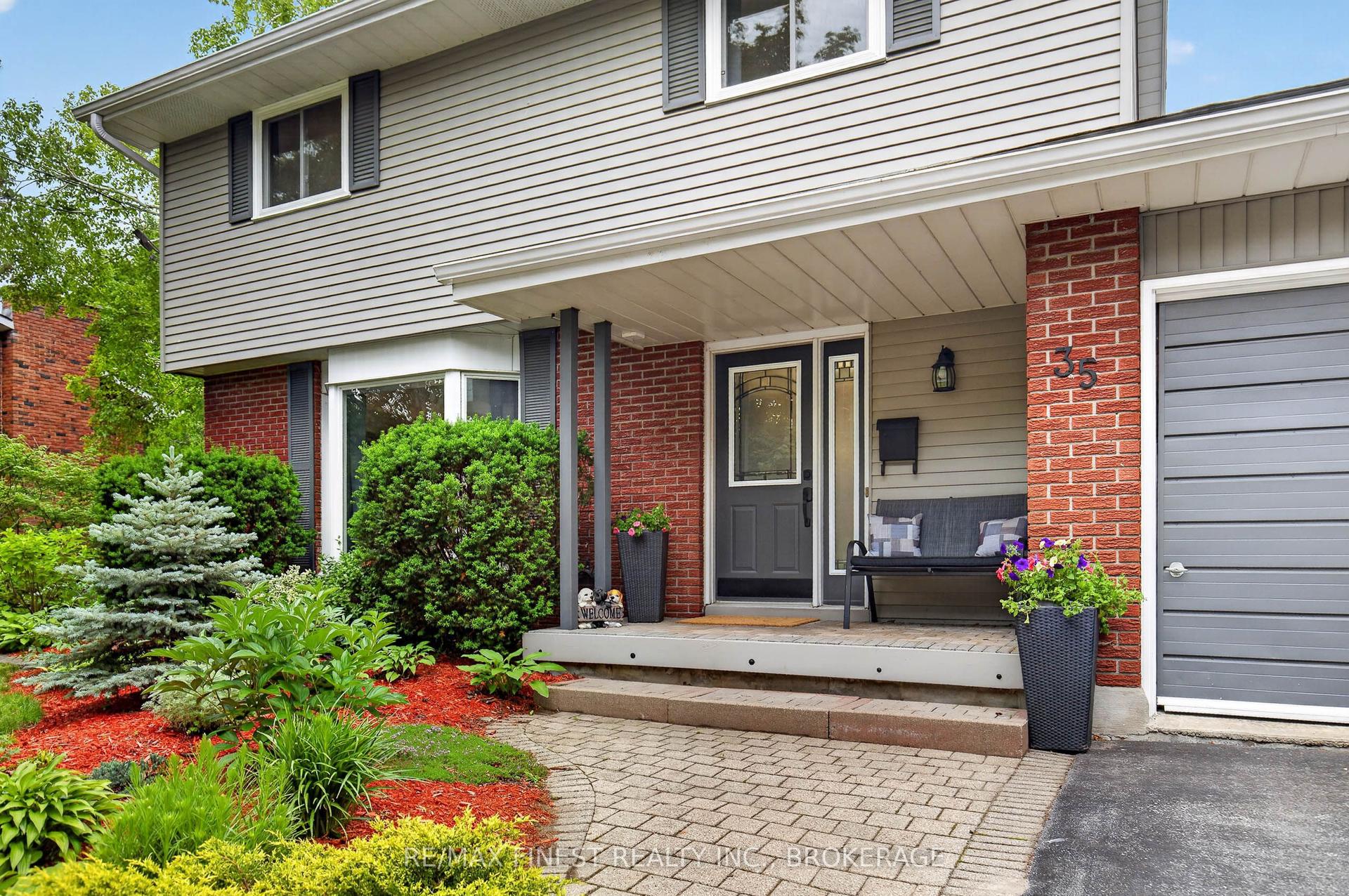 35 Keller Drive, Belleville — Detached for sale, photo 1