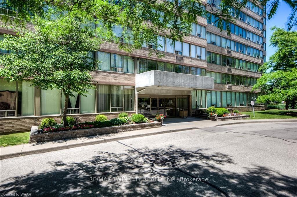 3227 King Street E 503 #503, Kitchener — Condo for sale, photo 1