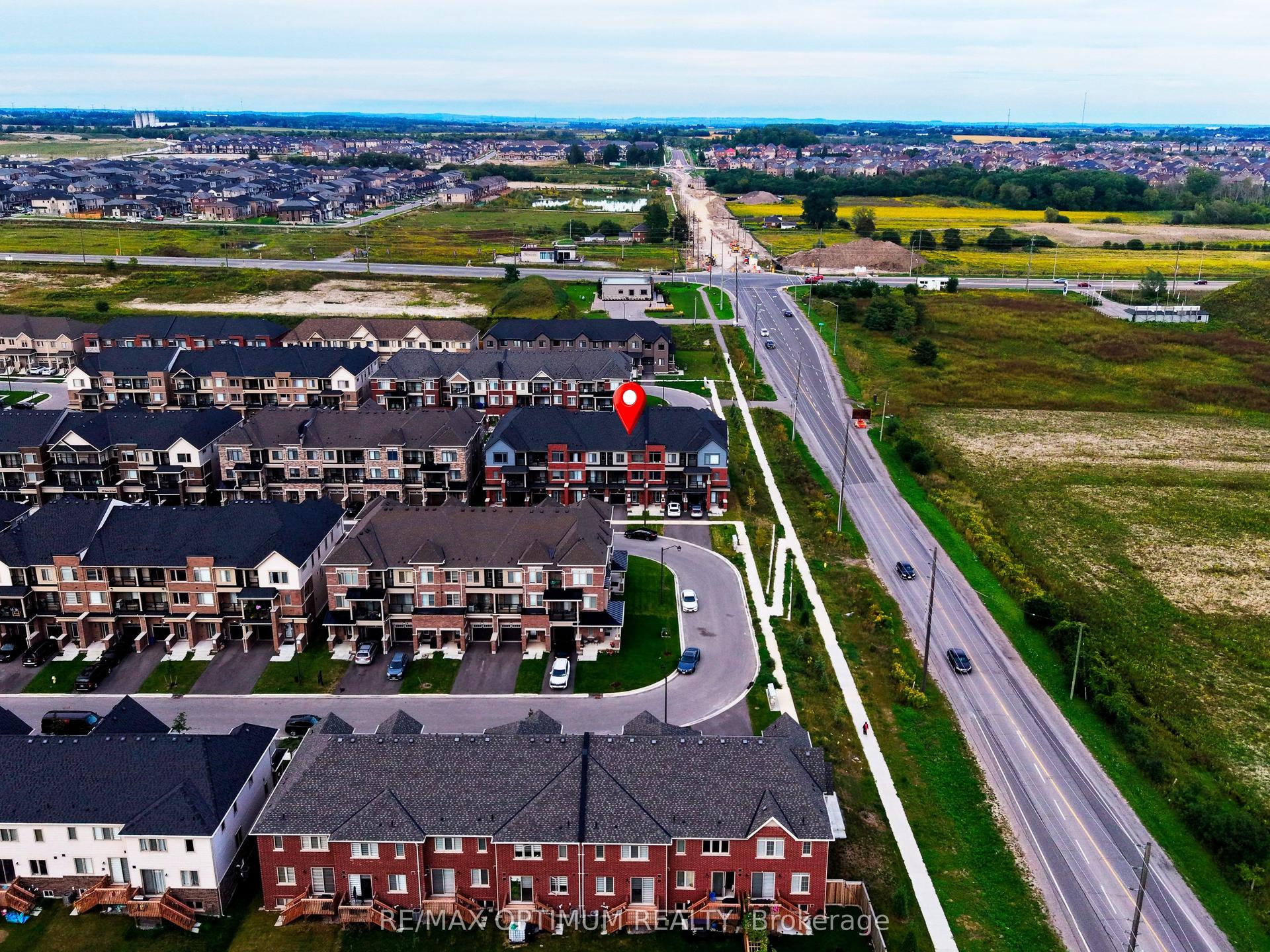 2004 Cameron Lott Crescent, Oshawa — Townhouse for sale, photo 1