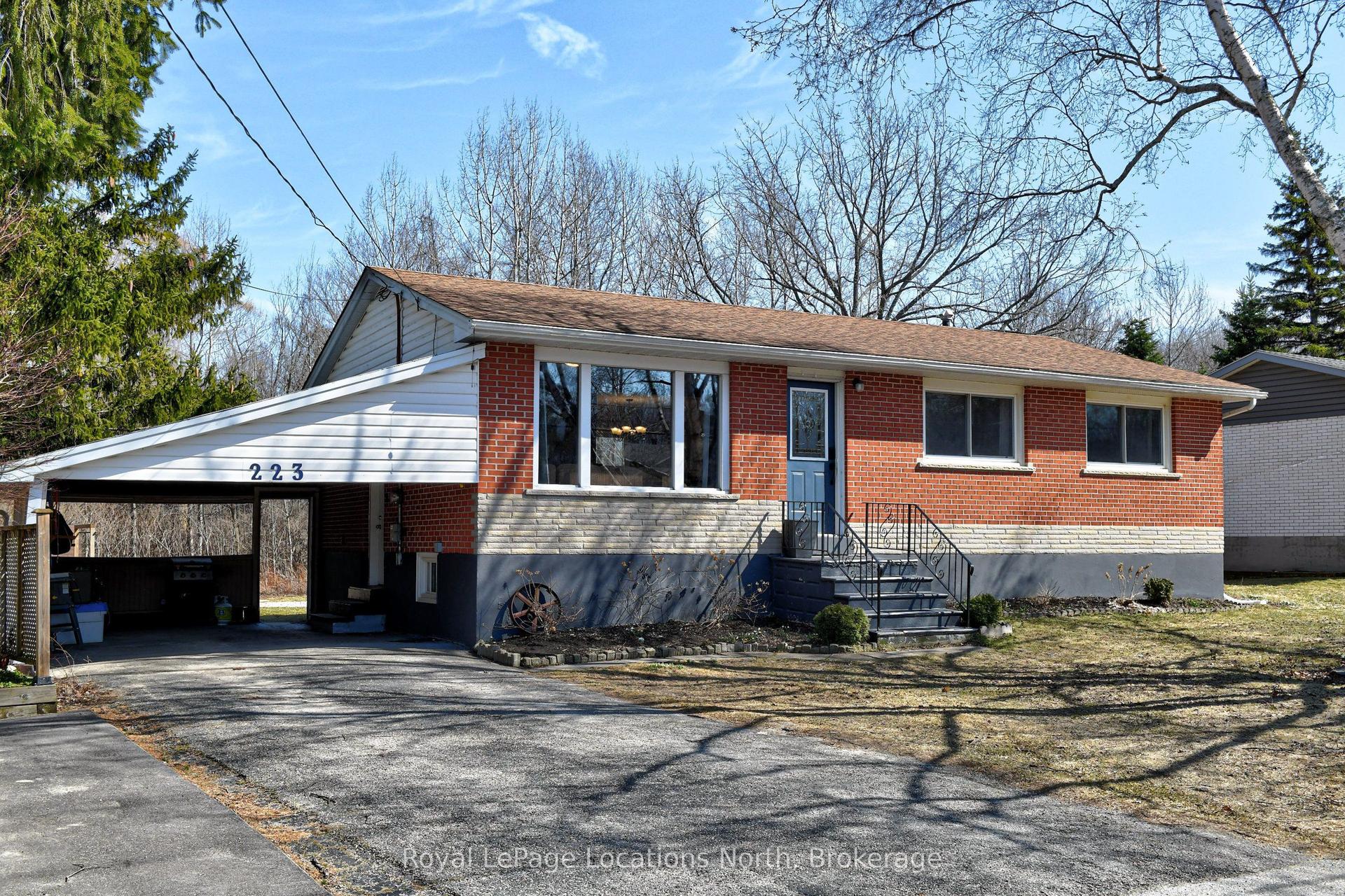 223 Graham Street — photo 1