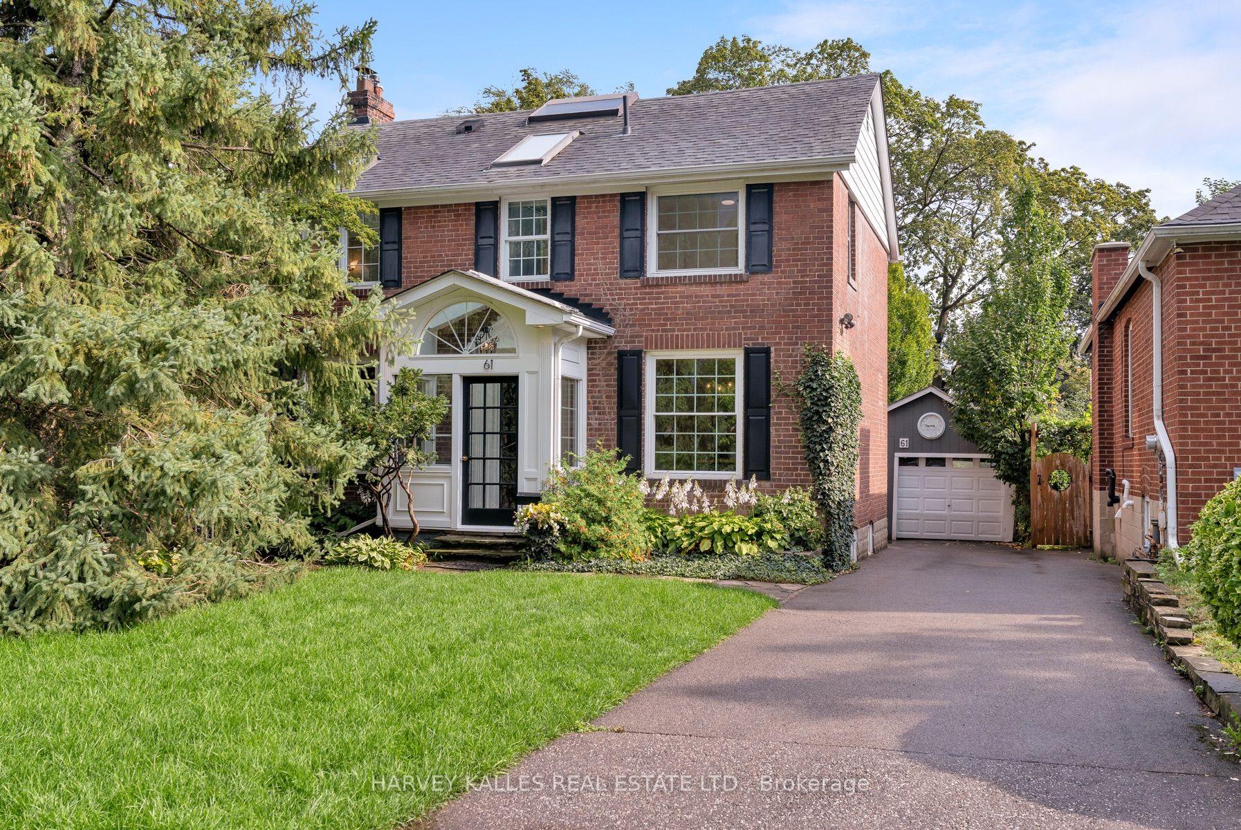 61 Queens Drive, Toronto — Detached for sale, photo 1