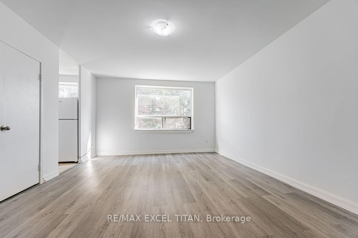 4 Hill Heights Road 106 #106 — photo 1