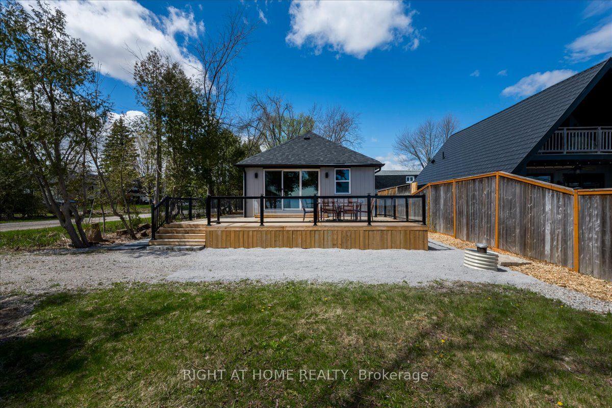 241 Rockaway Beach Place — photo 1