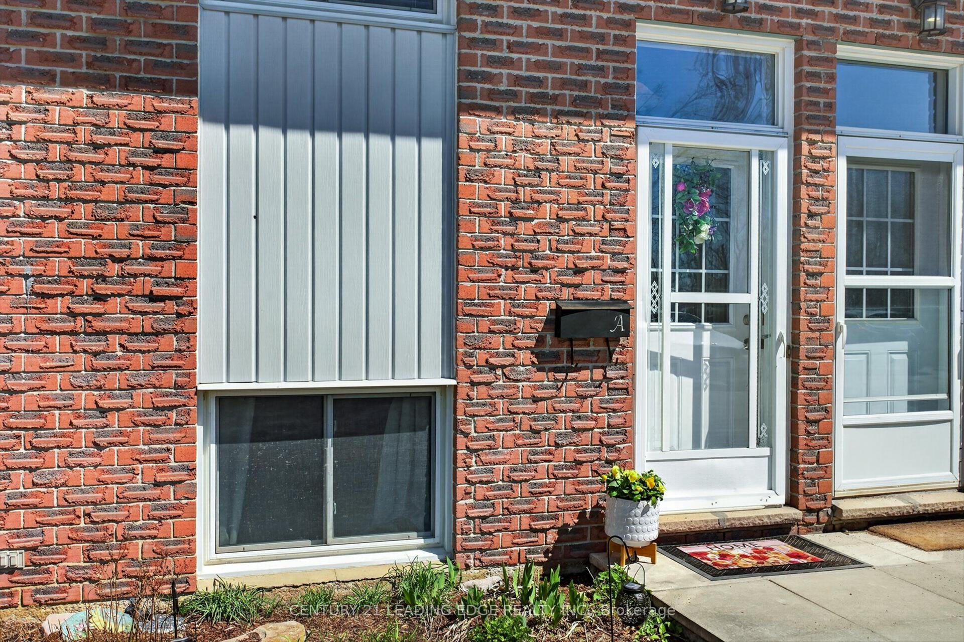 107 Rita Crescent A #A — photo 1