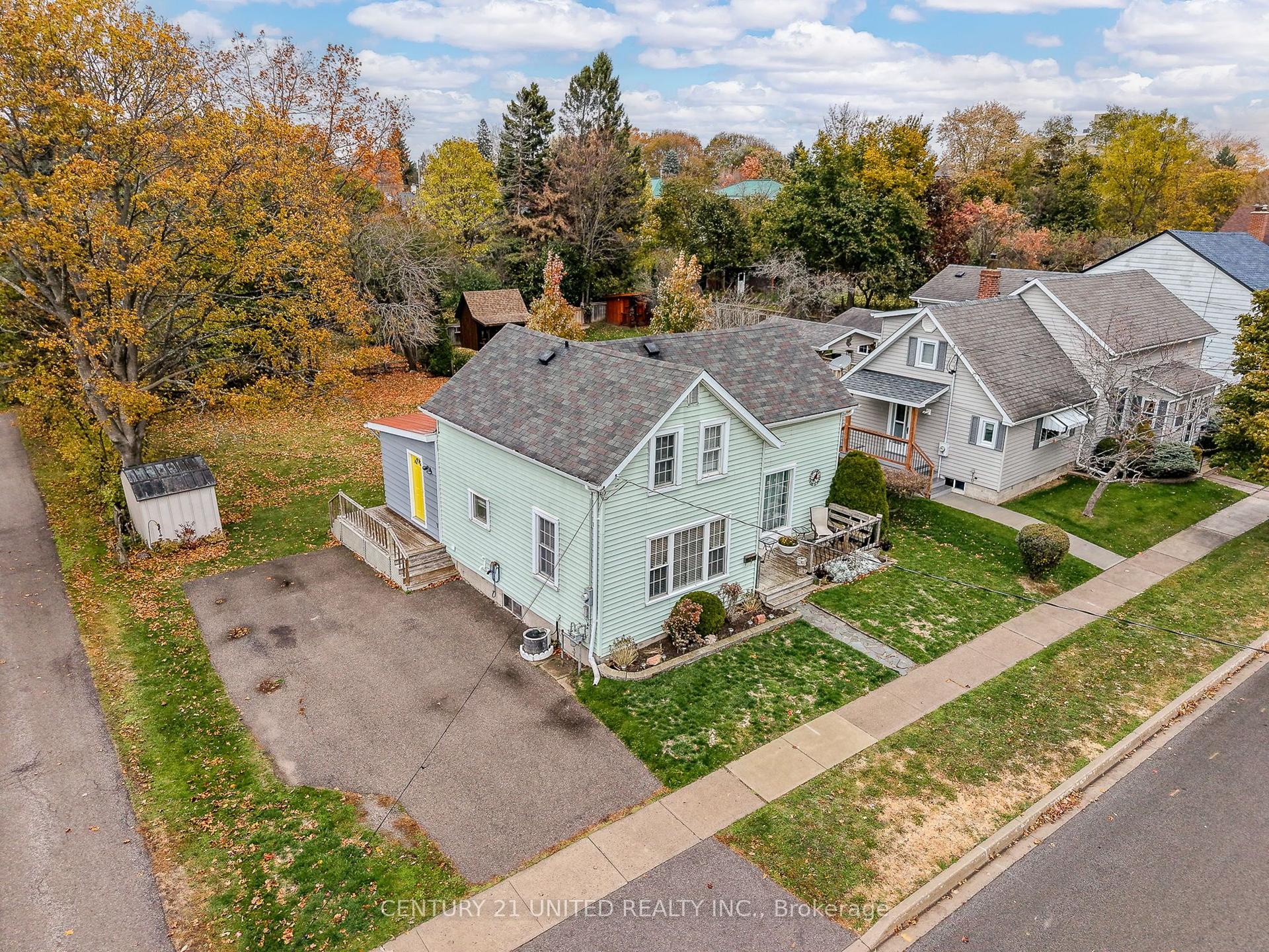 316 Tweed Street — photo 1