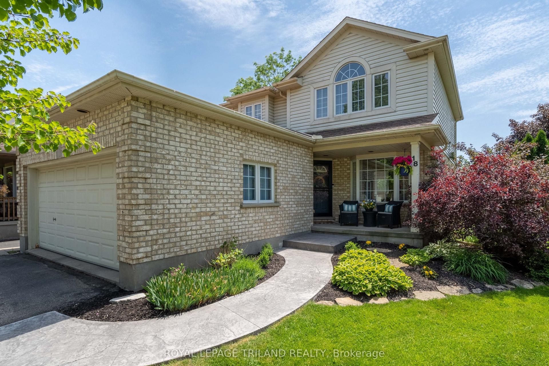 18 Sifton Drive — photo 1