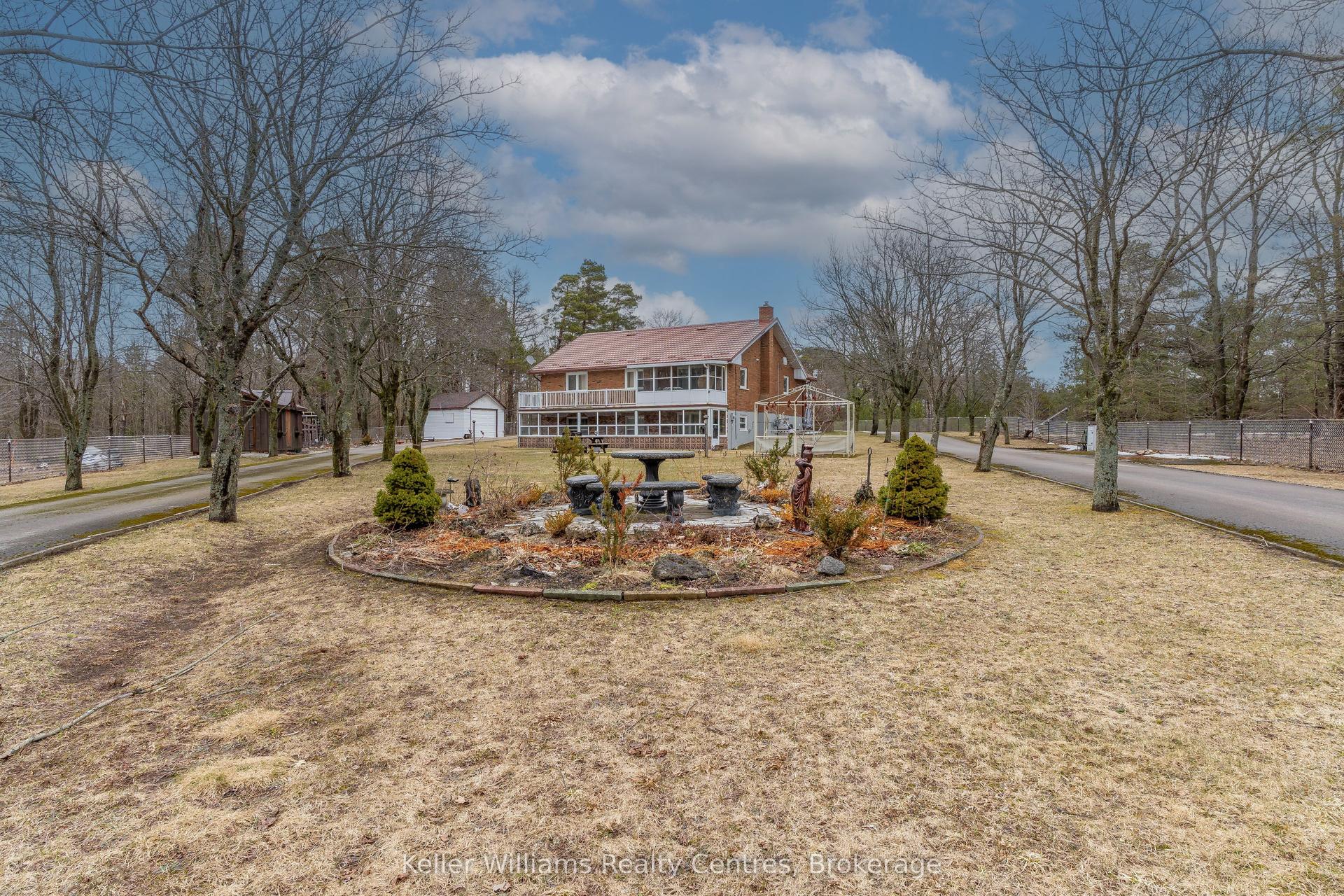 58 Allister Place — photo 1