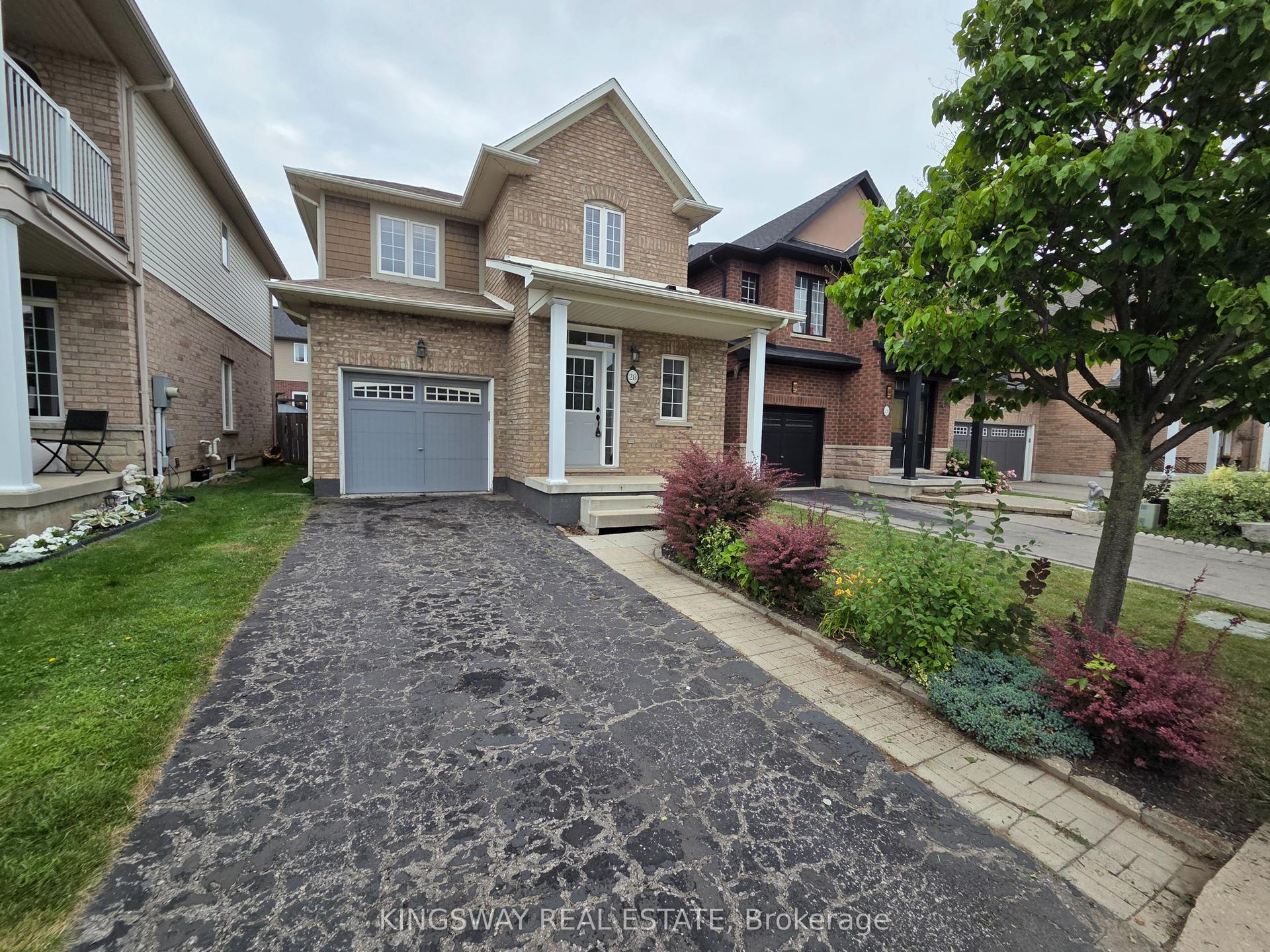 28 Tidemore Heights, Hamilton — Detached for lease, photo 1