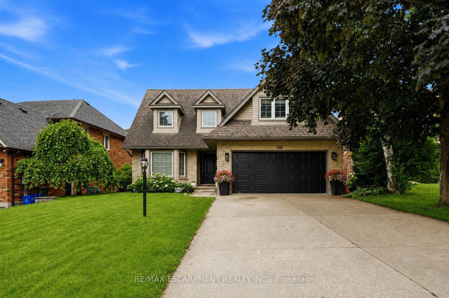 138 Miller Drive, Hamilton — Detached for sale, photo 1