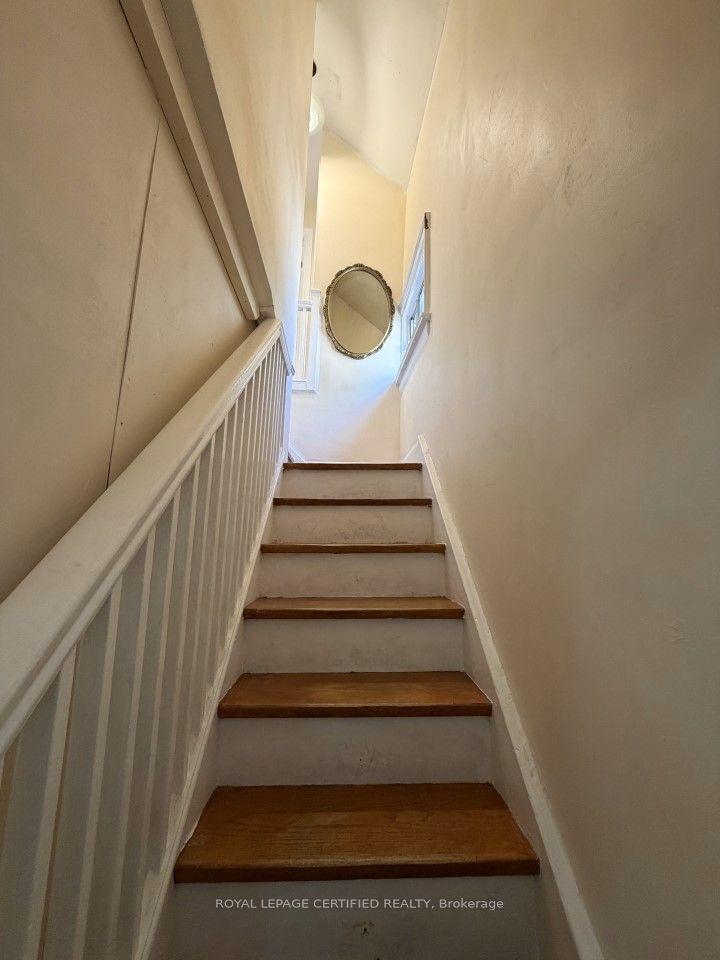 148 Belgravia Avenue — photo 1