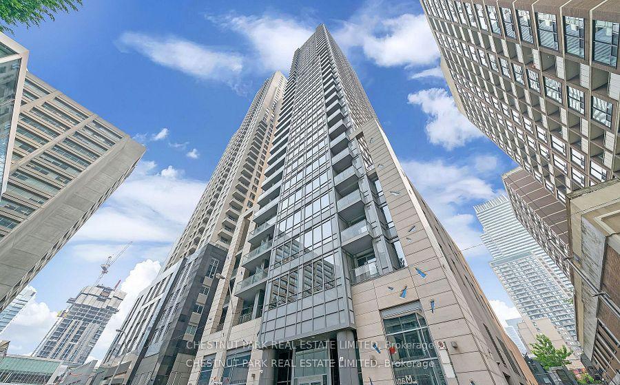 21 Balmuto Street 1102 #1102, Toronto — Condo for lease, photo 1