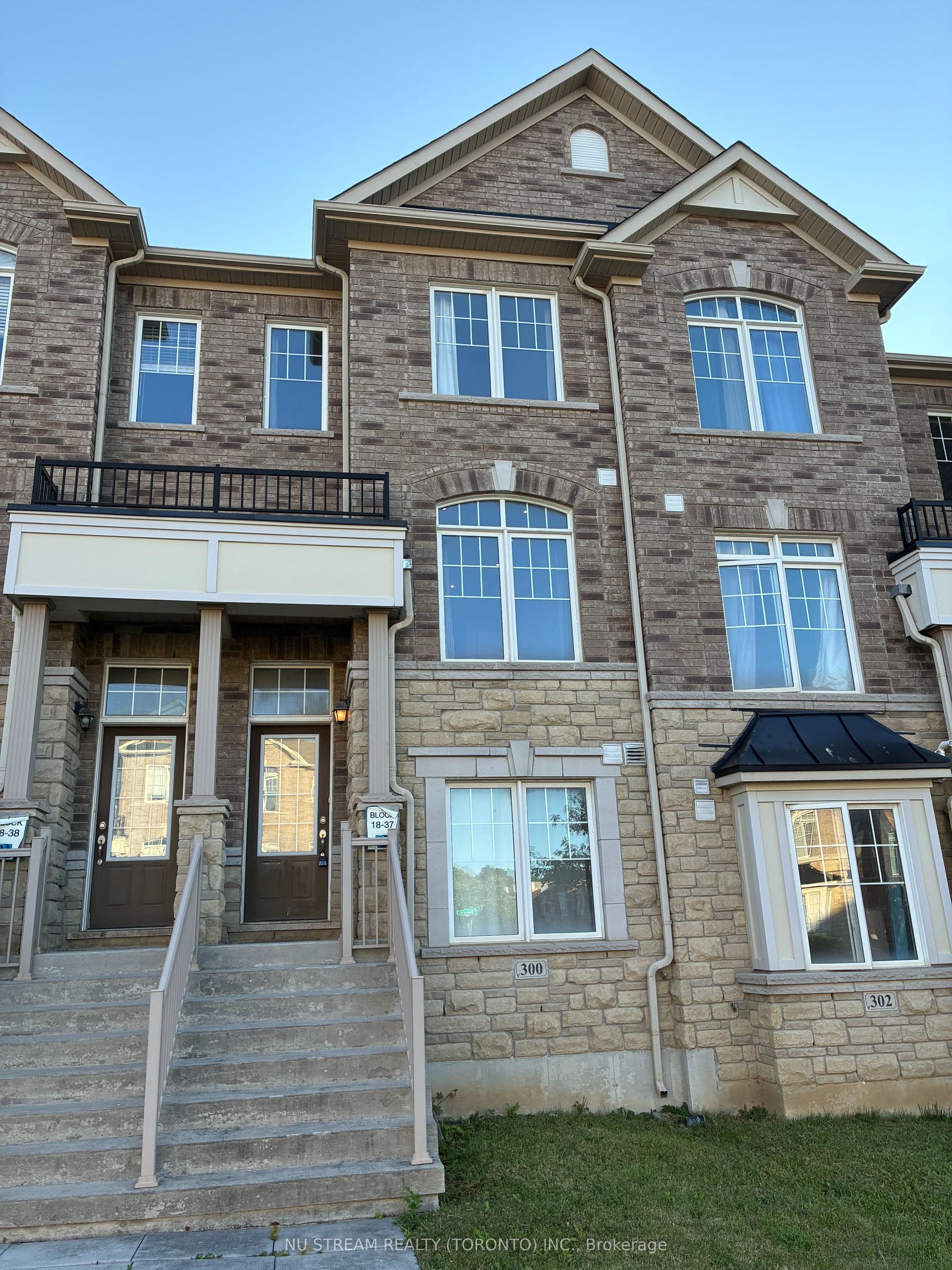 300 Delray Drive, Markham — Townhouse for lease, photo 1