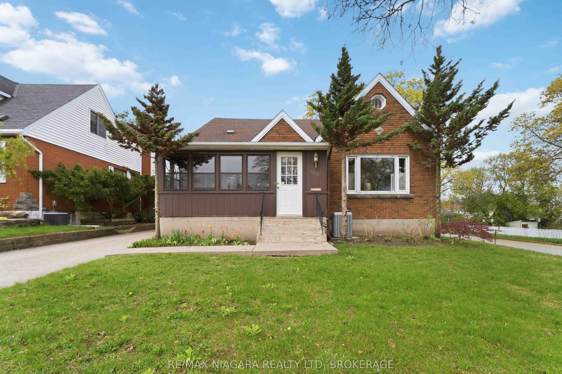 5737 Lowell Avenue — photo 1