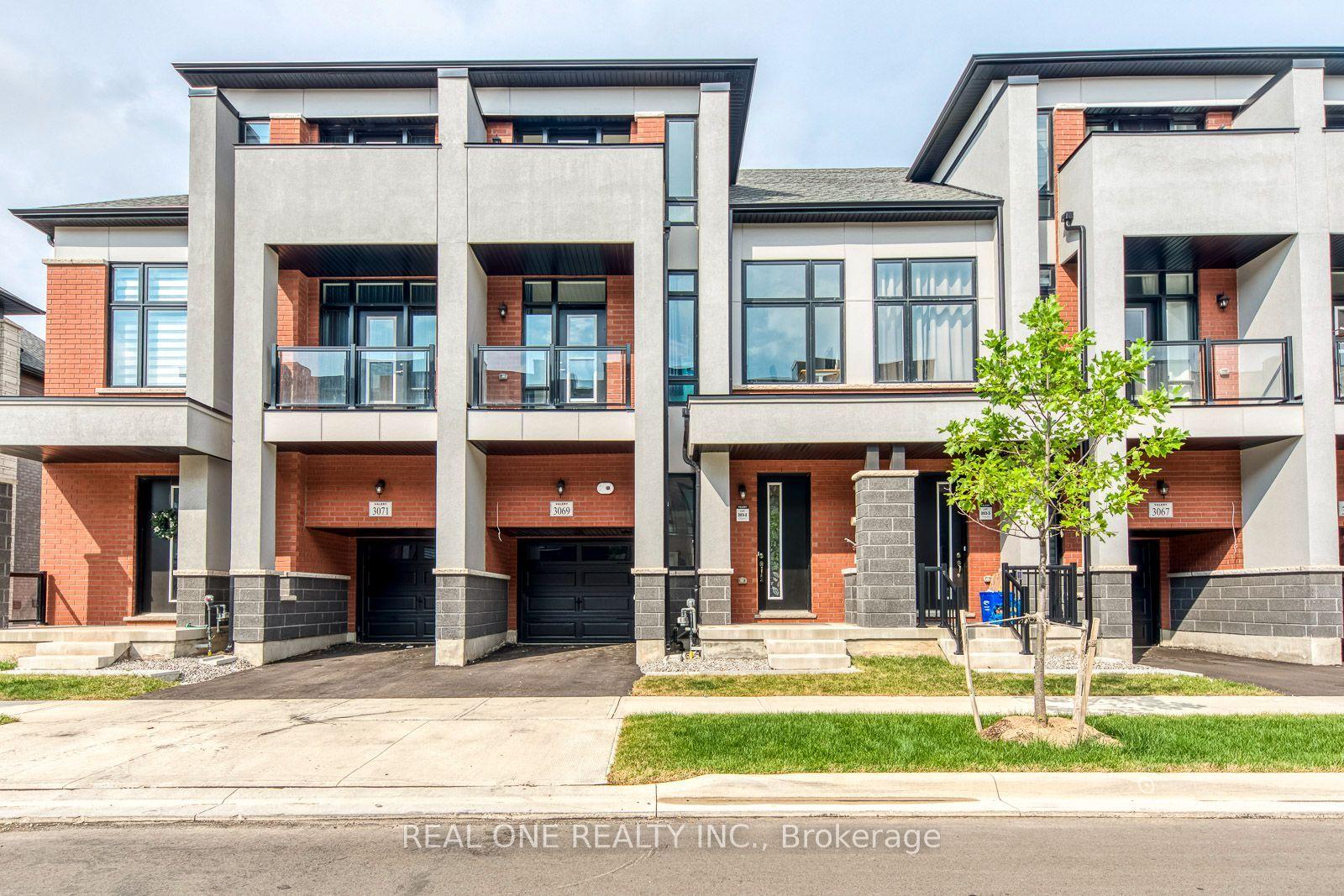 3069 Perkins Way, Oakville — Townhouse for lease, photo 1