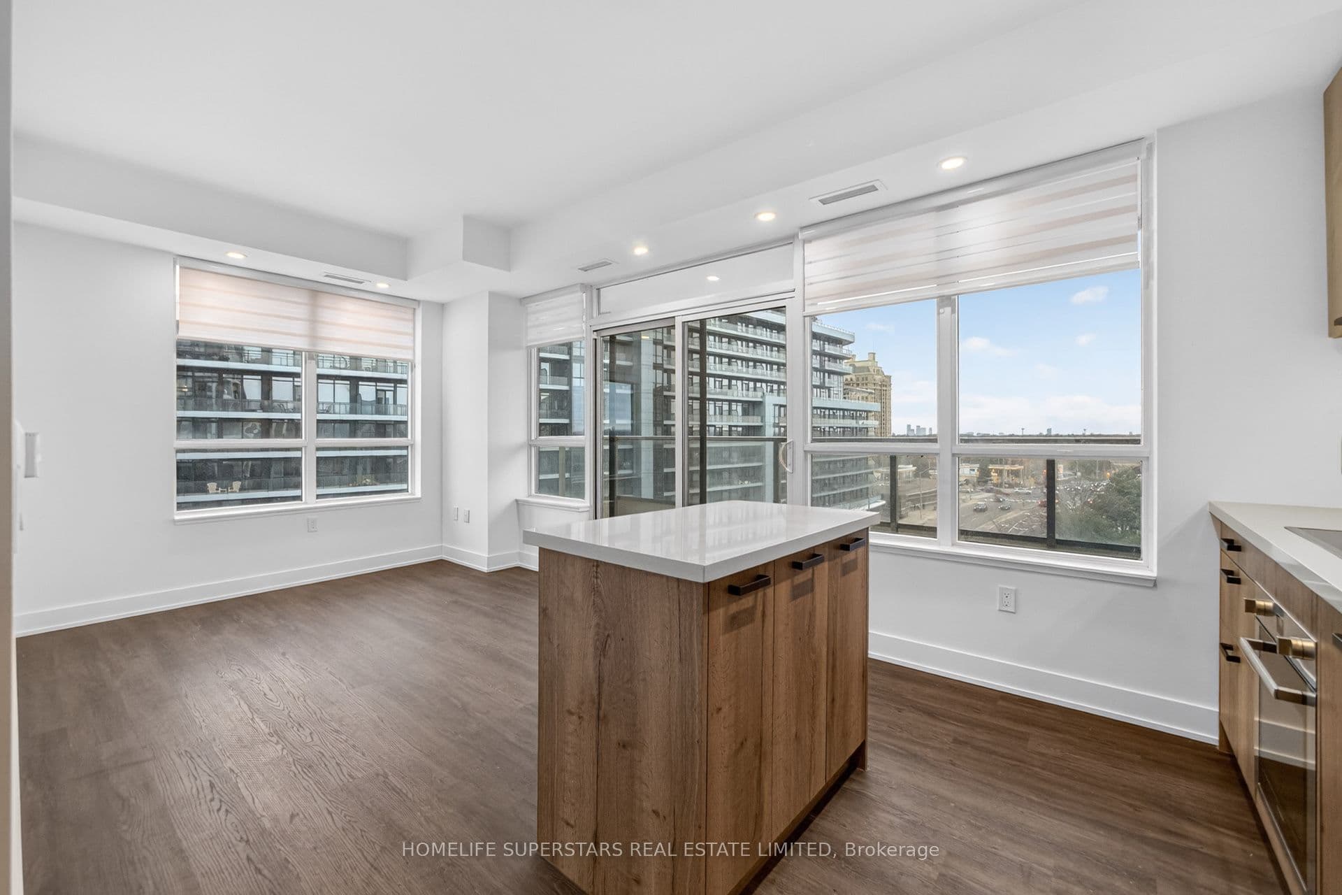 2 Teagarden Court 707 #707 — photo 1