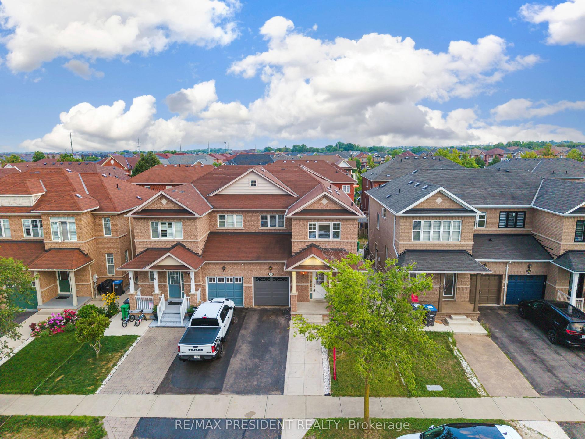 29 Prudhomme Drive, Brampton — Semi-Detached for sale, photo 1