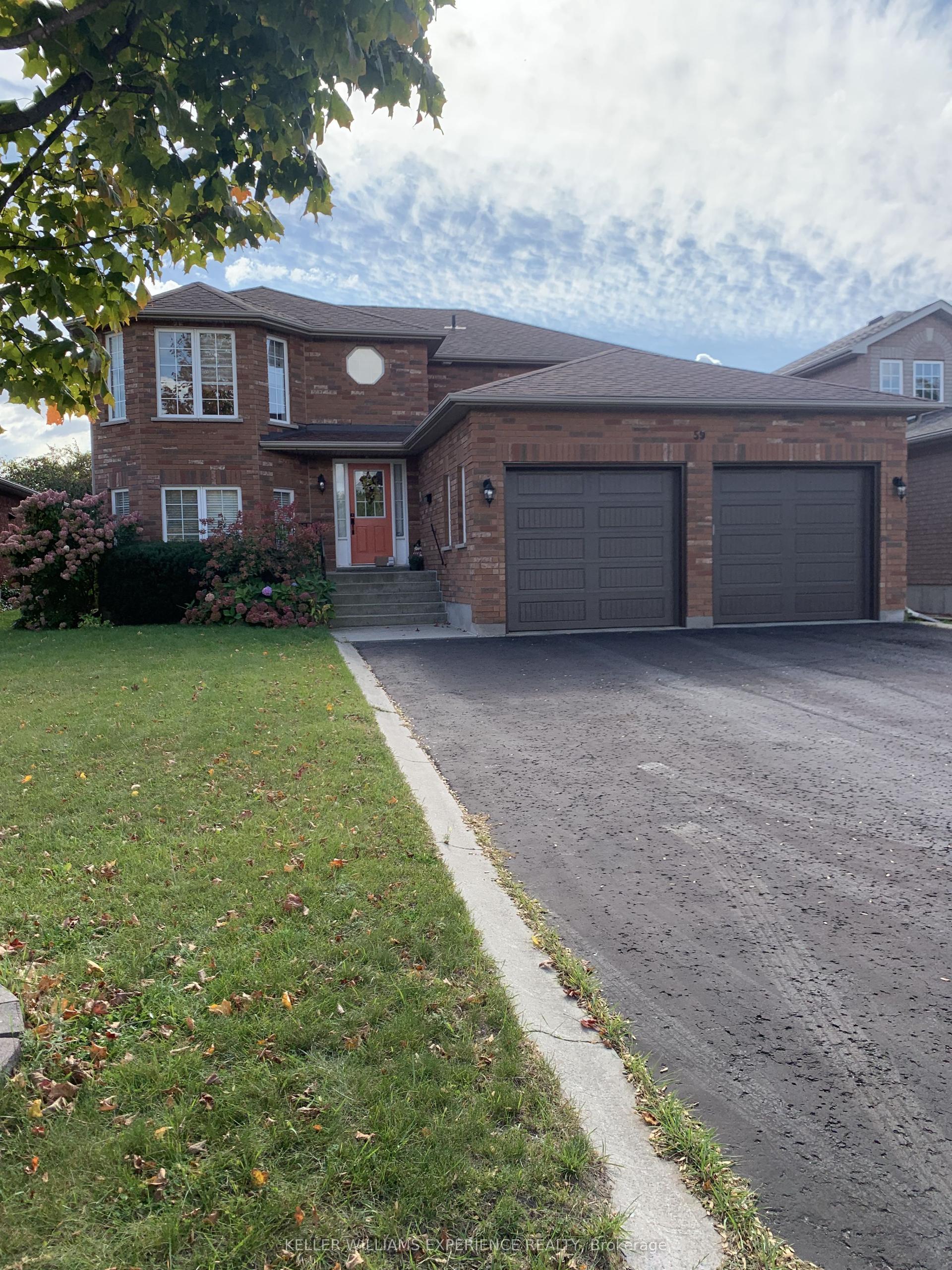 59 Nicklaus Drive Upper Level #Upper Level, Barrie — Detached for lease, photo 1