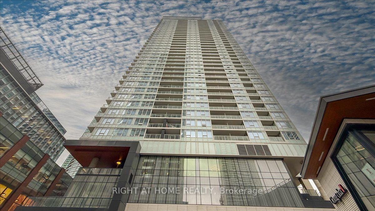 19 Bathurst Street 3011 #3011 — photo 1