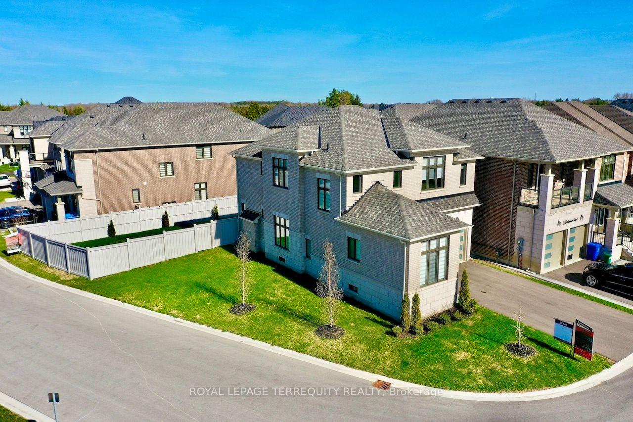 7 Ballanview Court — photo 1