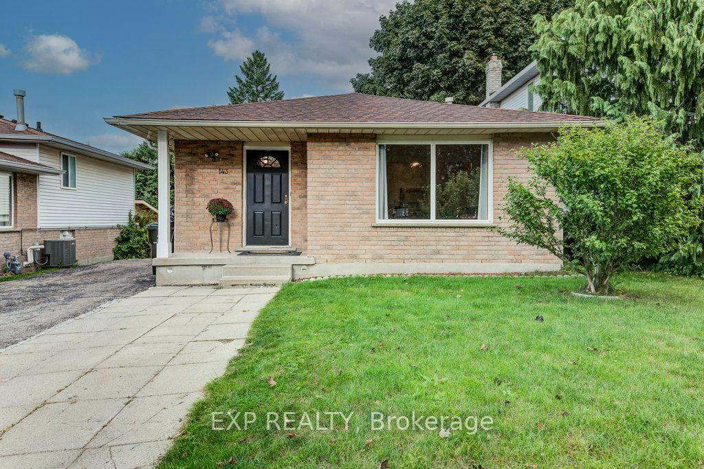 143 Sunrise Place, Kitchener — Detached for sale, photo 1