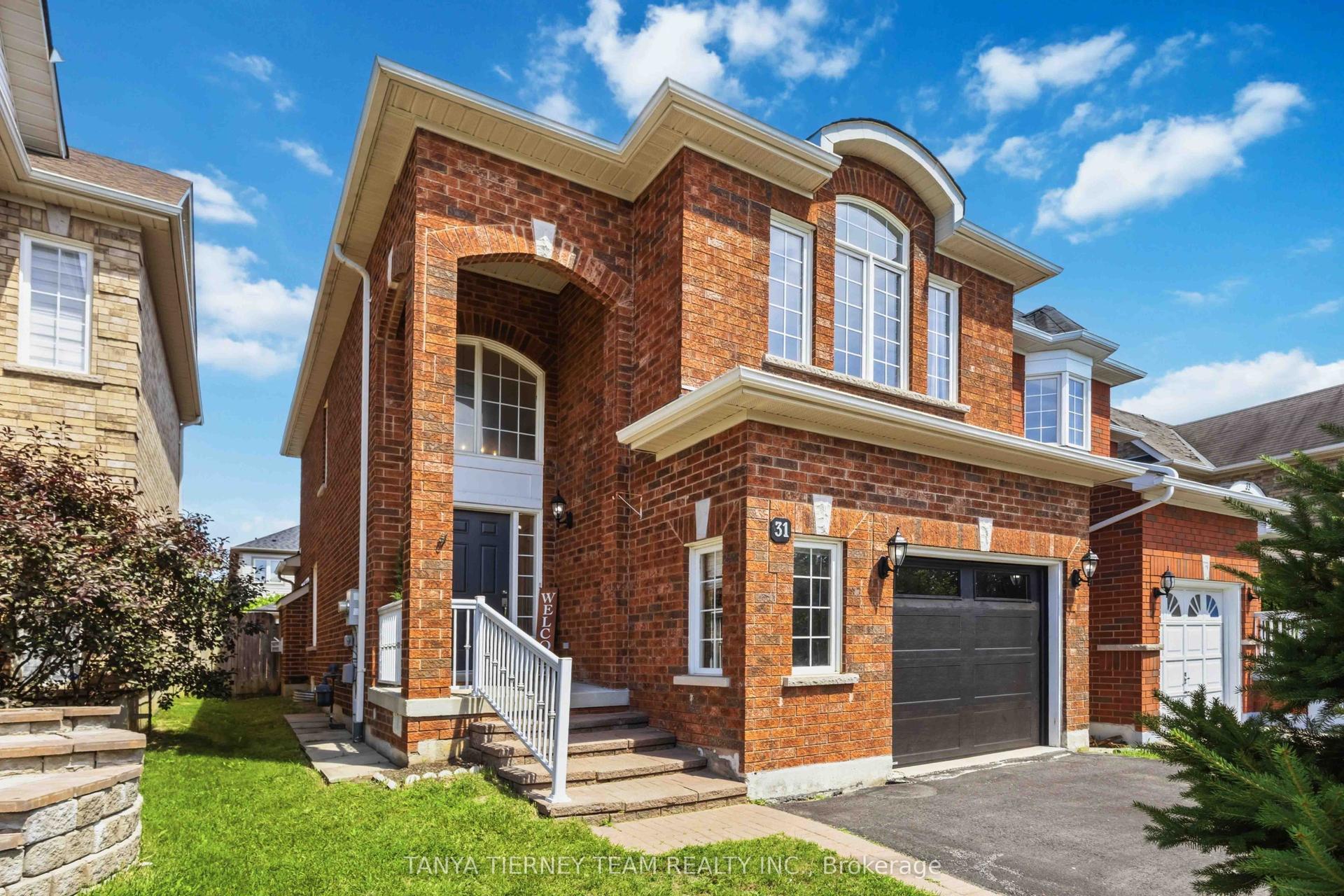 31 Chatterson Street, Whitby — Detached for sale, photo 1