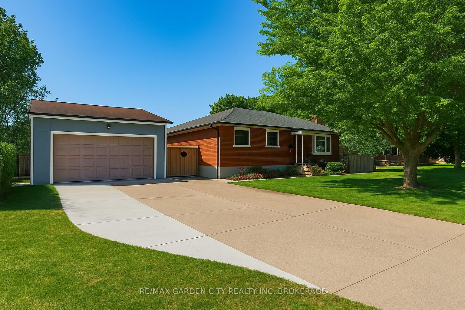 26 Millward Avenue, St. Catharines — Detached for sale, photo 1