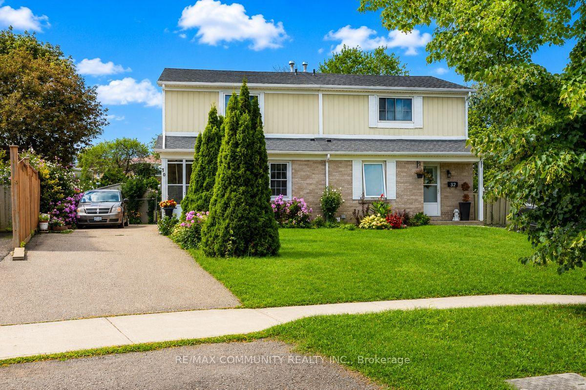 30 Stanbridge Court, Toronto — Semi-Detached for sale, photo 1