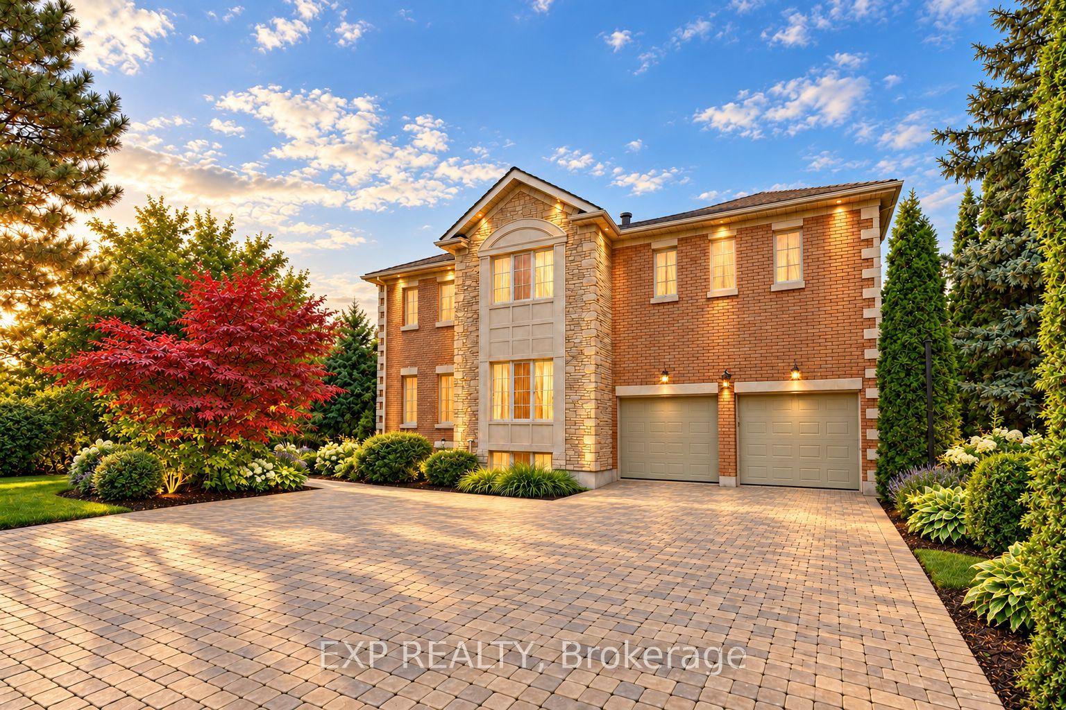 2 Shallmar Gardens, Richmond Hill — Detached for sale, photo 1