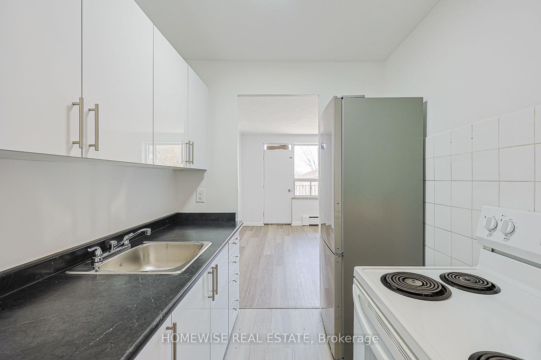 2204 Dufferin Street 202 #202, Toronto — Multiplex for lease, photo 1
