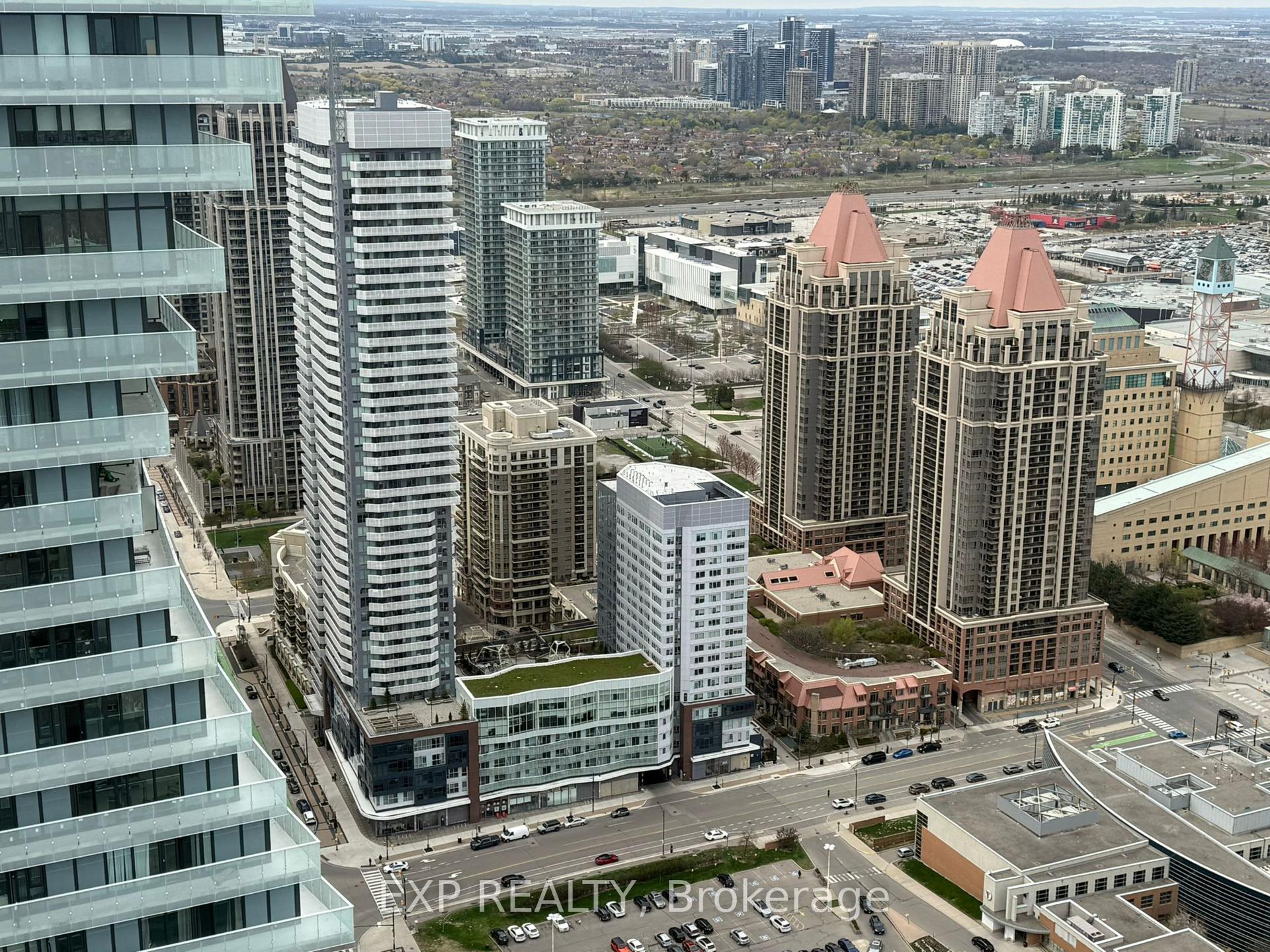 4065 Confederation Parkway 2807 #2807, Mississauga — Condo for lease, photo 1